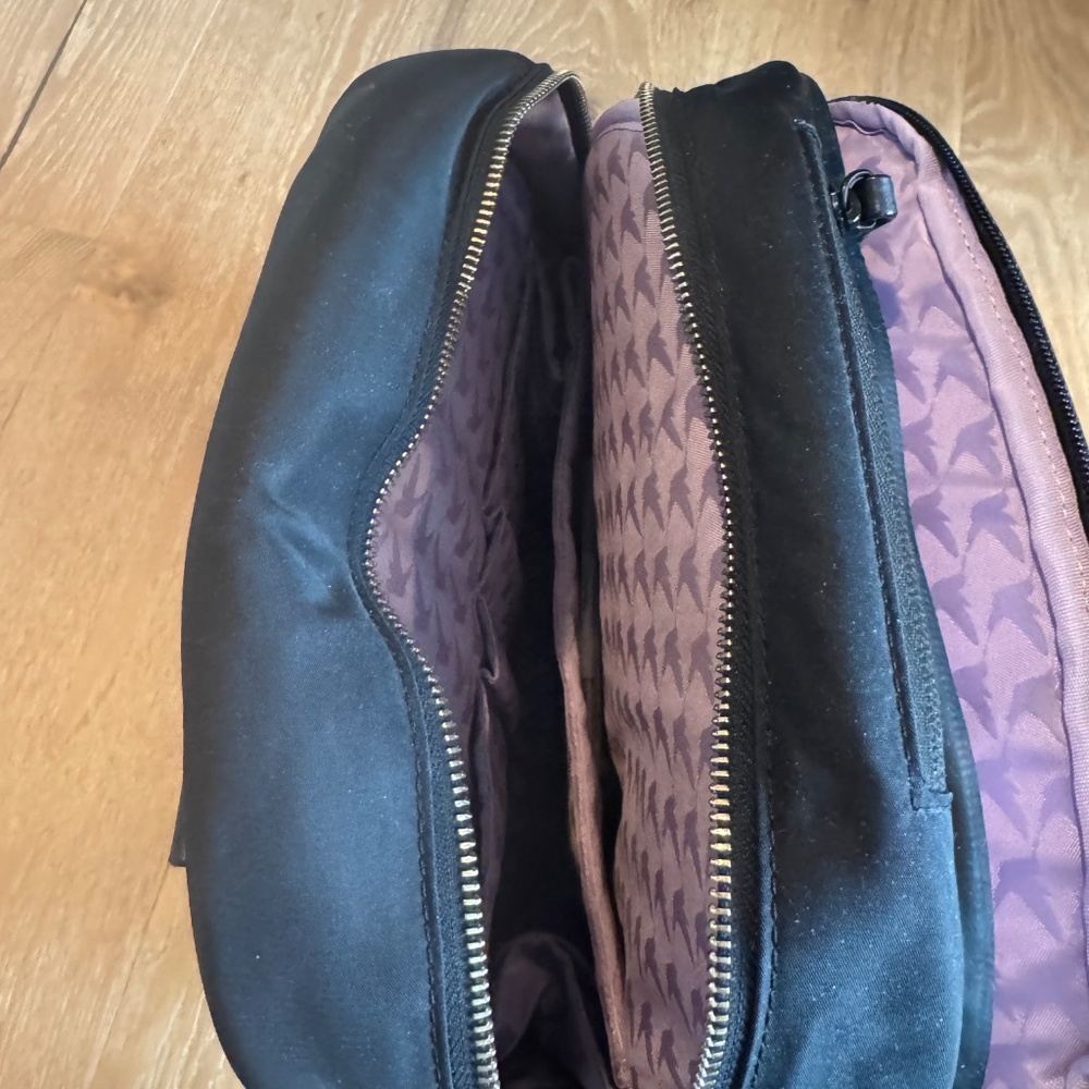 Lo & Sons Rowledge Backpack - Picture 2 of 4